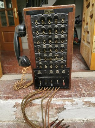 Tocadiscos, altavoces y amplificador