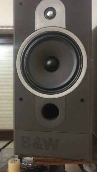 Tocadiscos, altavoces y amplificador