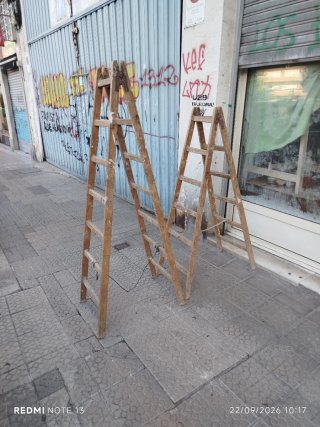 Escaleras madera antiguas vintage