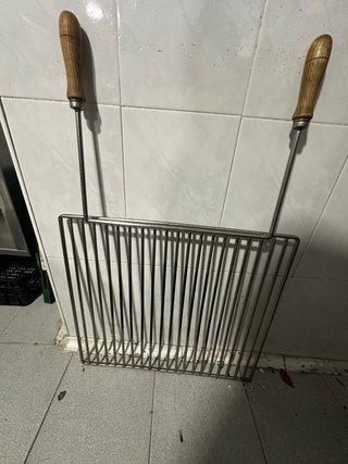 Parrilla de Carbón Profesional.