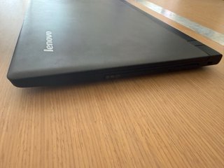 Ordenador portátil Lenovo con Windows 11