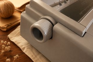 Máquina de escribir Olivetti Lettera E503