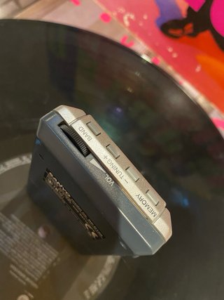 Radio Sanyo AM/FM Estéreo Portátil