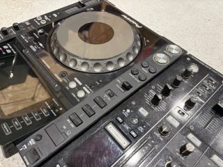2x Pioneer CDJ-2000 Nexus + DJM-900 Nexus
