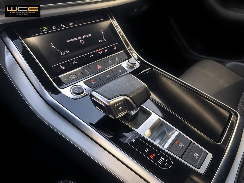 Audi Q7 2022, foto 18