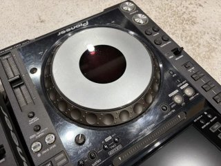2x Pioneer CDJ-2000 Nexus