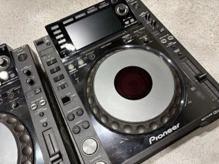 2x Pioneer CDJ-2000 Nexus