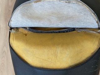 Asiento Roto Piaggio Medley Negro y Amarillo