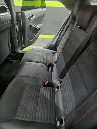 Mercedes-Benz Clase CLA 200d AMG LINE