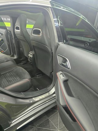 Mercedes-Benz Clase CLA 200d AMG LINE