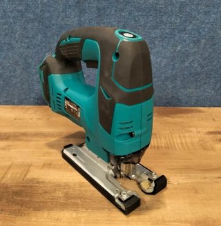 Sierra de calar Makita DJV182 18V 135 mm