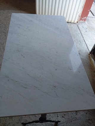 Mesa Antigua de forja y mármol