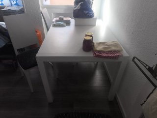 Mesa y 4 Sillas Comedor