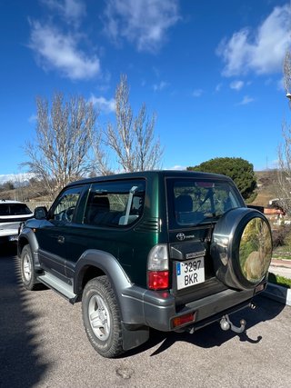 Toyota Land Cruiser 90 2003