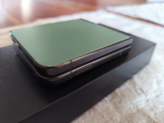 Samsung Galaxy z flip 5 512GB