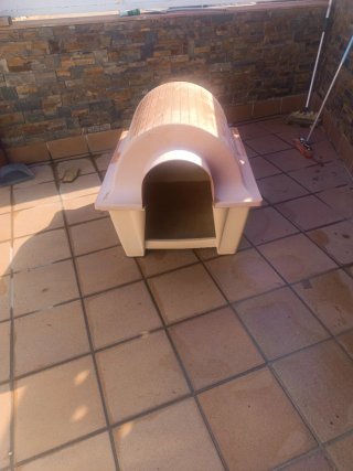 Caseta para perro grande beige
