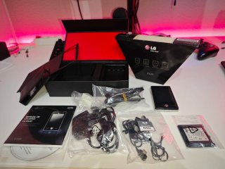 LG KS20 Completo con Caja y Accesorios