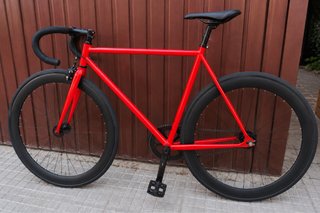 Bicicleta Fixie Roja  Santa Raval