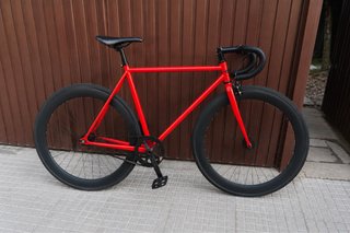 Bicicleta Fixie Roja  Santa Raval