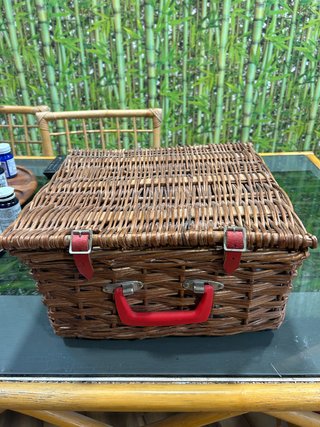 CESTA DE MIMBRE PARA PICNIC VINTAGE INGLES AÑOS 80