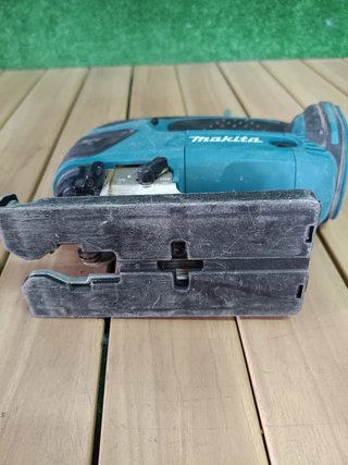 Sierra de Calar Makita DJV180