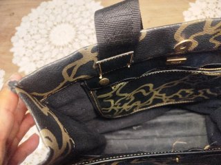 Bolso Tous Negro y Dorado