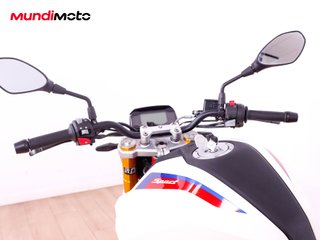 BMW G 310 R