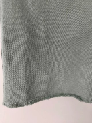 Pantalón vaquero verde claro