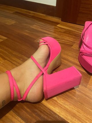 Sandalias tacón plataforma rosa