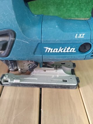 Makita Sierra de calar LXT DJV180