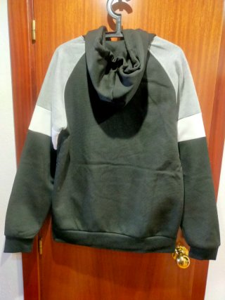 Sudadera con capucha Never Old