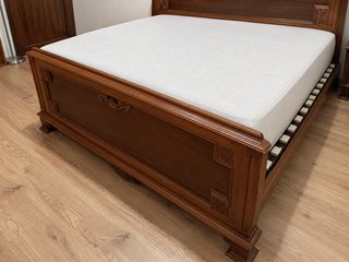Somier matrimonio madera oscura