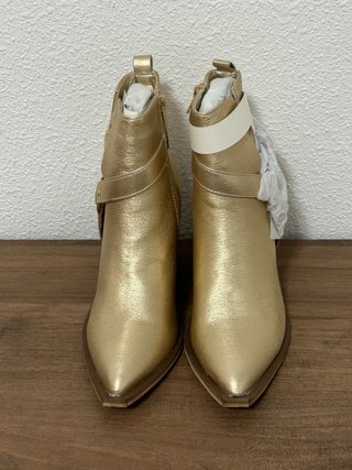Botines Dorados Buonarotti Talla 37