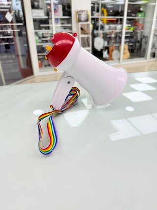 Megáfono blanco portátil