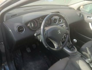 Peugeot 492558 puerta trasera izquierda 308 active