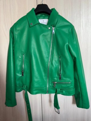 Giubbotto ecopelle verde Stradivarius