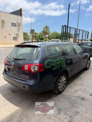 TAPA EXTERIOR COMBUSTIBLE Volkswagen Passat Variant (3C5)(2005->)