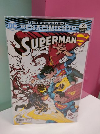 Cómic Superman renacimiento 3