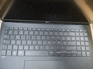 LG GRAM Intel i7-1360P 32GB/512GB