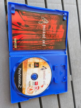 Resident Evil 4 PS2 PAL España