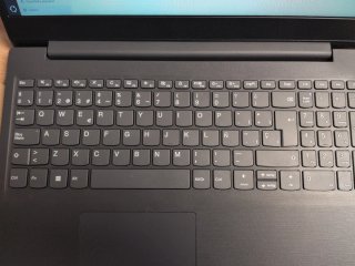 Lenovo V15-IGL Portátil