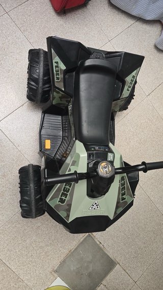 Quad eléctrico infantil Feber