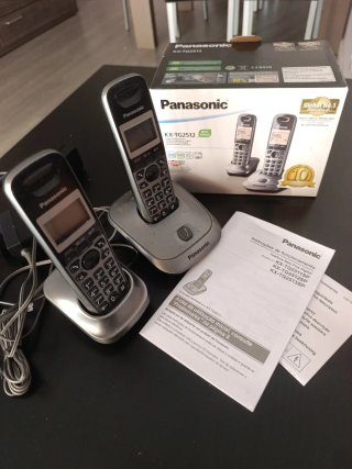 Teléfono Inalámbrico Panasonic KX-TG2512 Plata