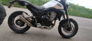Moto Naked Plata