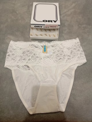 Braguita ORY AMBAR Talla M Encaje Blanco