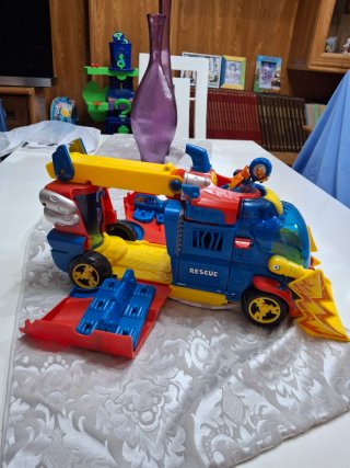 Camión Superthings Rescue Truck