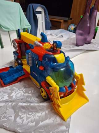 Camión Superthings Rescue Truck