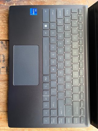 MSI modern 14 i7 11ª – 512 SSD. 8gb Ram.