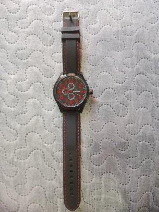 Reloj Neptune Hombre Negro y Rojo