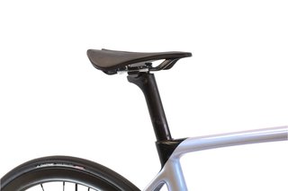 Bicicleta Basso Diamante Disc Di2 11V t.48 Reacondicionada